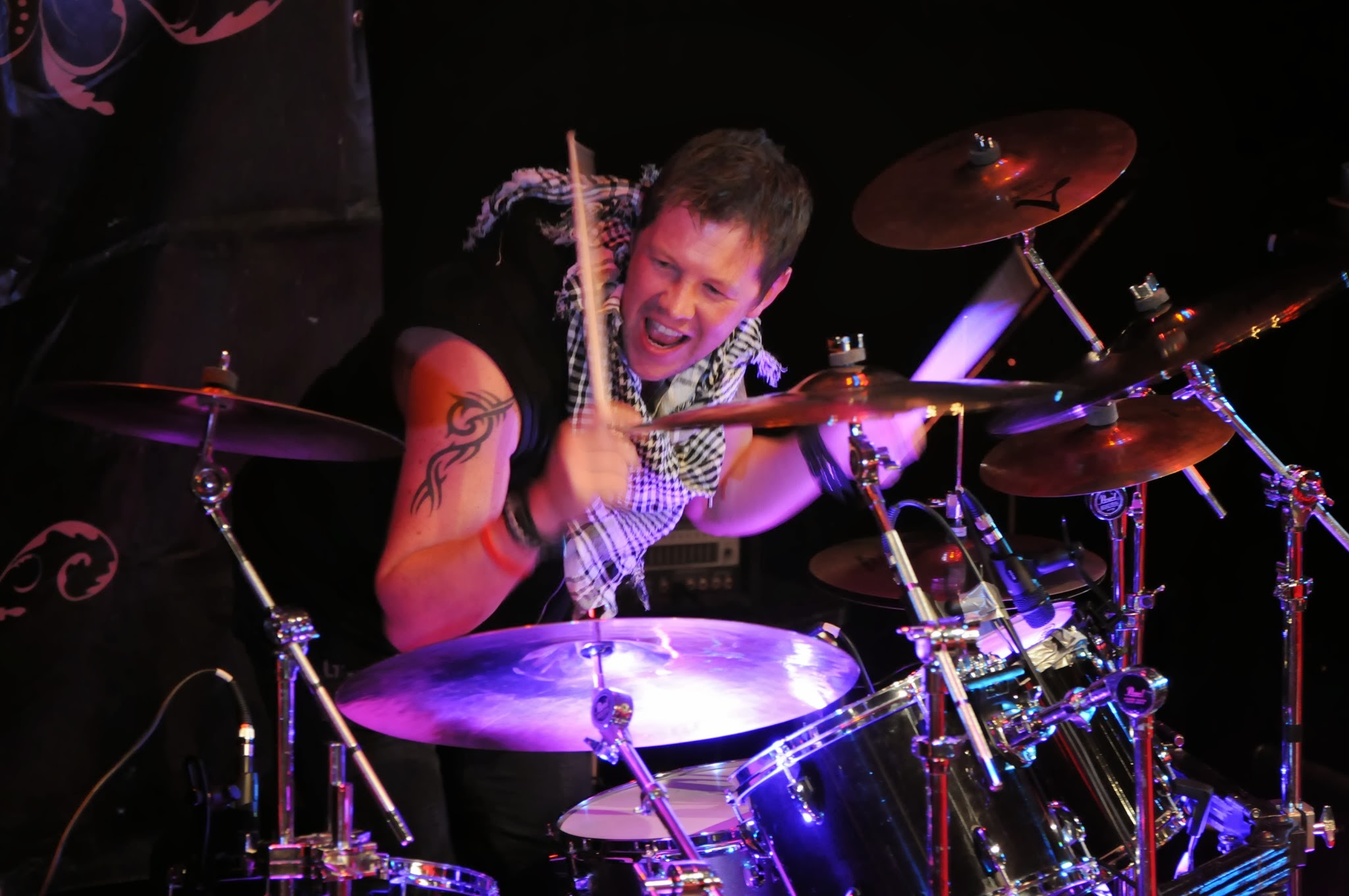 Nigel Powell Drumming