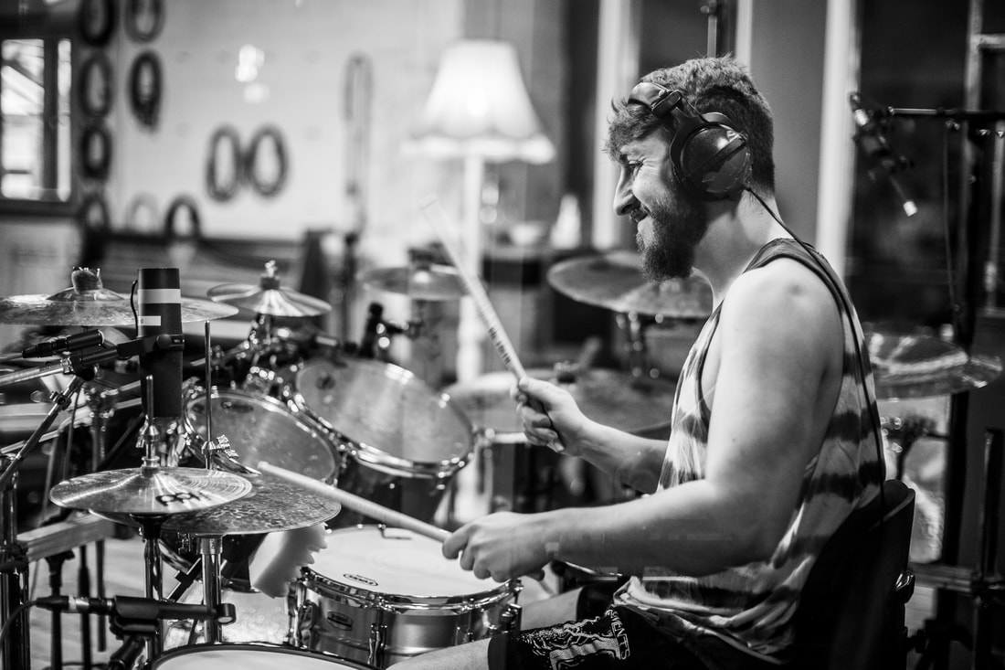 Nigel Powell Drumming